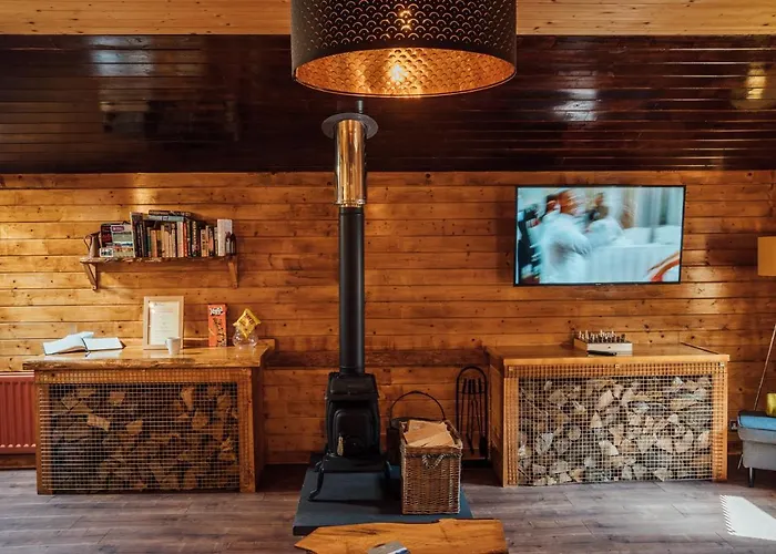 Donard Shadow Lodge
