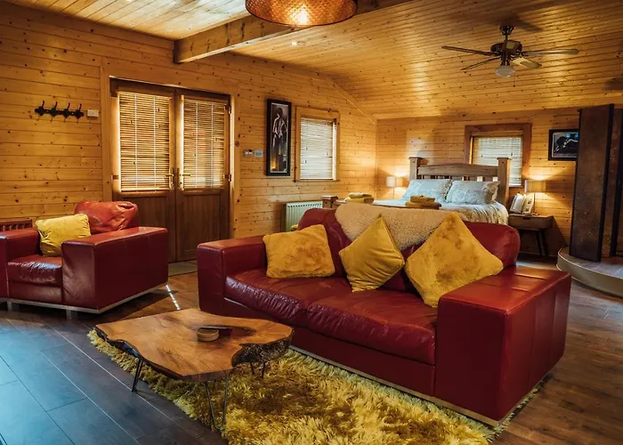 Donard Shadow Lodge