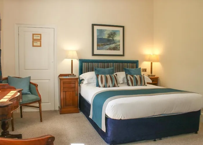 Rollestone Manor B&B And Restaurant