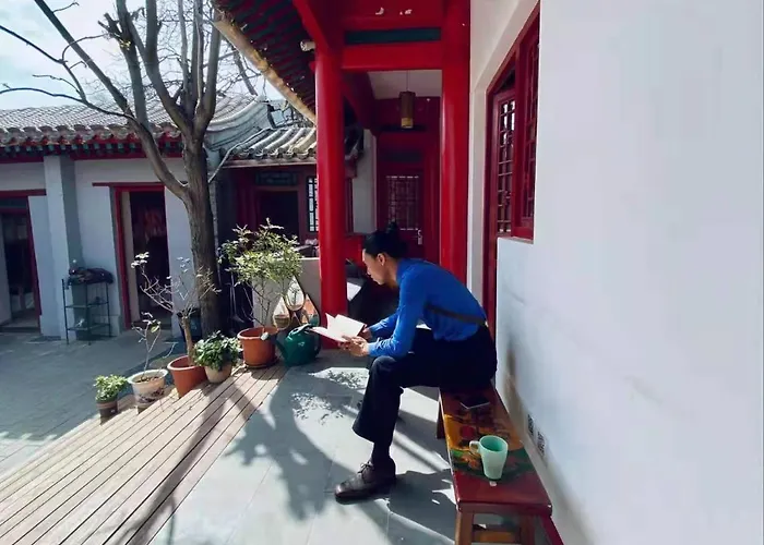 Songy Hundred-Year Courtyard Hotel
