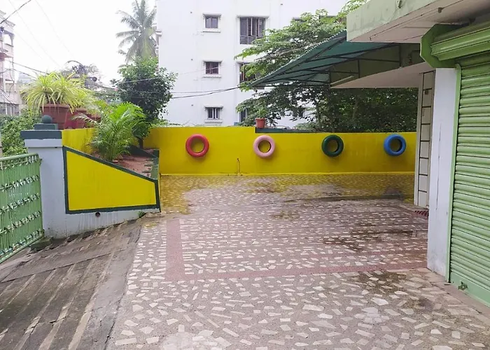 Kushi Homestay Guest House
