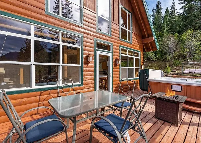 Hot Tub Cool Views: Roaring Creek Cabin