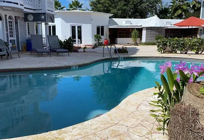 Las Casitas De Village