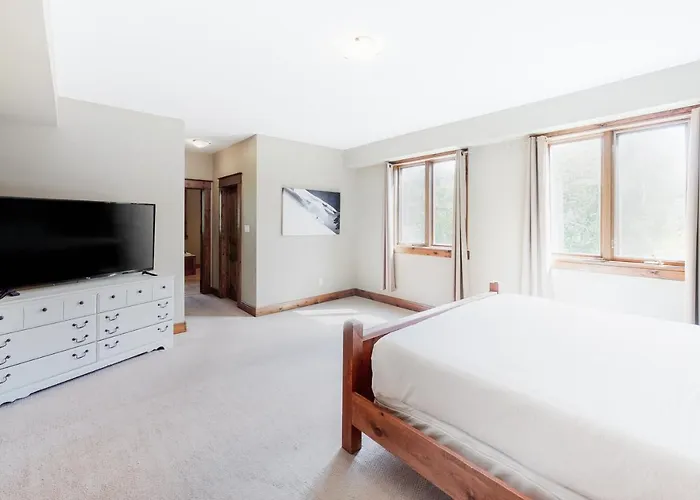 Lucille Wheeler Lodge By Property Valet