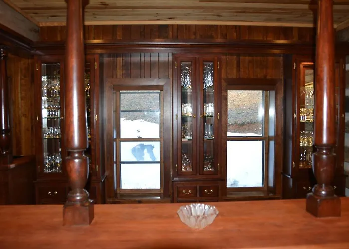 Altamont Lodge