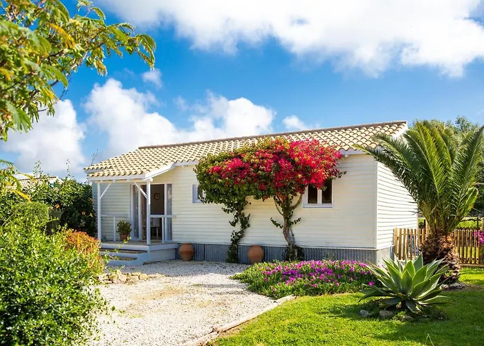 Casita Lulu -Walk To Beach Casita With Garden