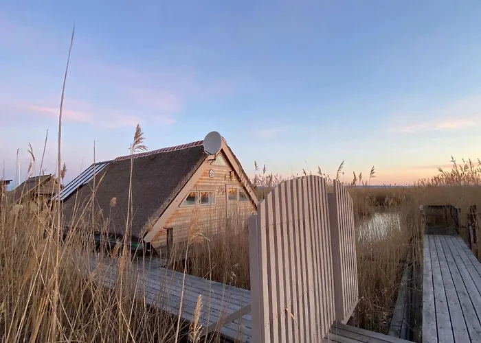 Seehuette Pfahlbau-Neusiedlersee - Waterfront 1