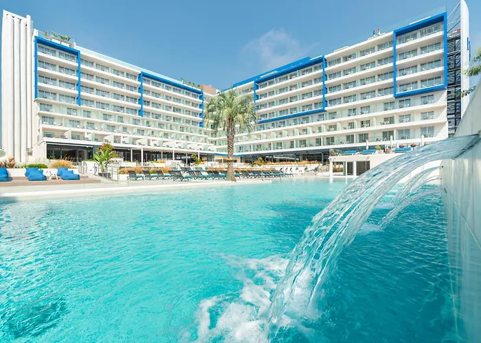 Casino hotel: L'Azure Hotel 4* Sup