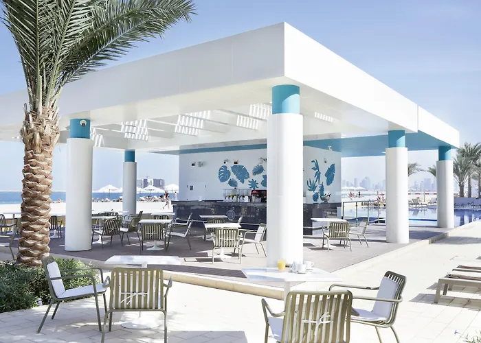 Hotels with pool Riu Dubai Beach