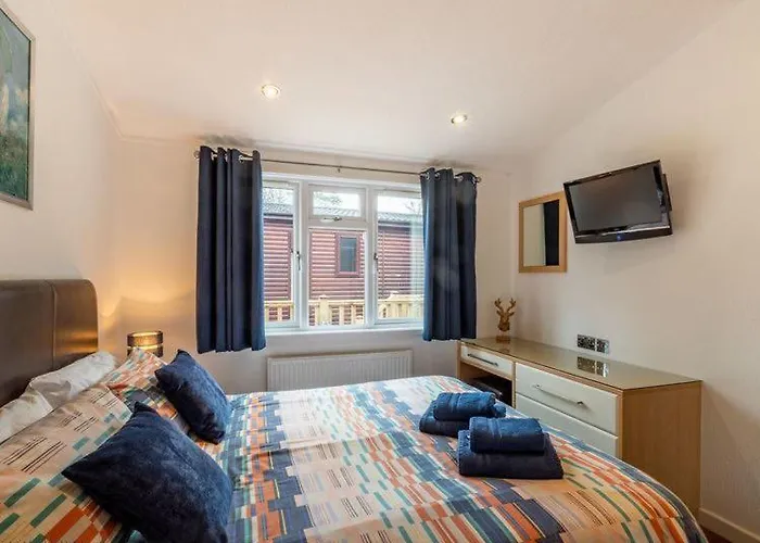Windermere Retreat - White Cross Bay Holiday Park