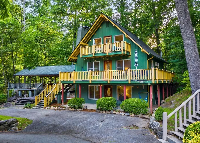 Chimney Rock Chalet Near Lake Lure!