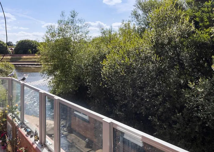 River Exe Cottage Waterfront - Managed By Short Stays Uk