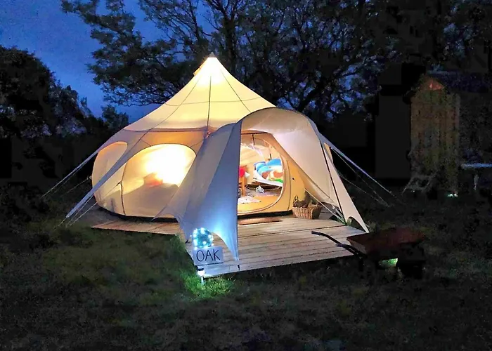 Finest Retreats - Oak Lotus Belle Tent