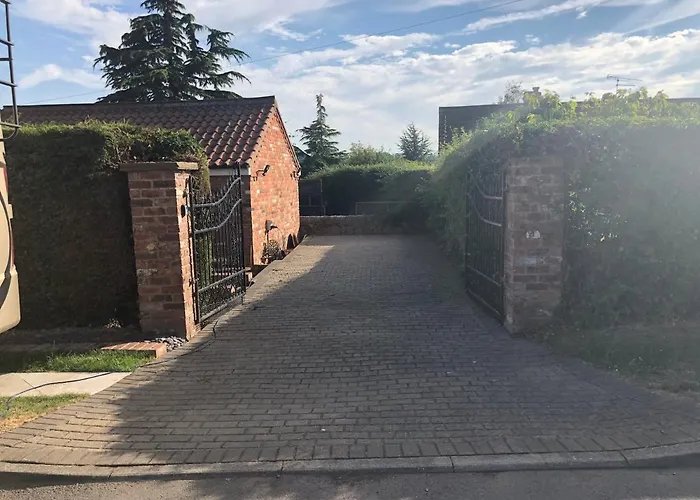 Bailiffs Cottage Annex