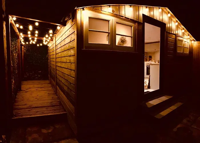 Shine Chalet - Unique & Comfortable Accommodation