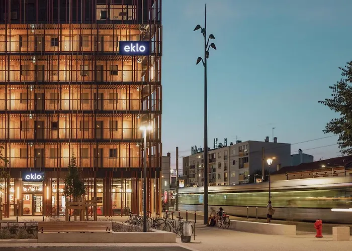Eklo s Toulouse Cartoucherie Zénith