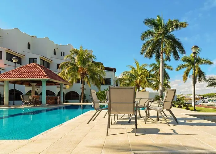 Alquiler de vacaciones: CASA REAL- Increíble villa sobre la laguna by CASA PARAISO