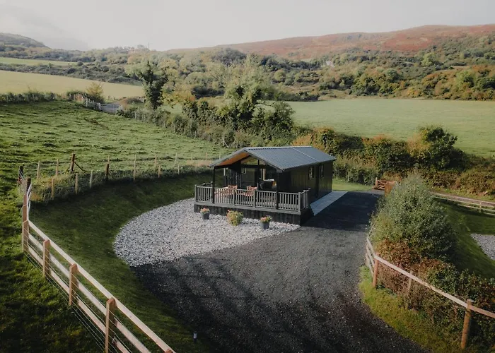 Briarfield Farm Stays - Uisce Cabin