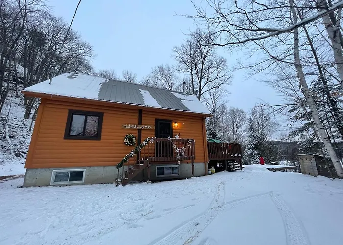 Joy'S Chalet - Hottub, Lake, & Cottage