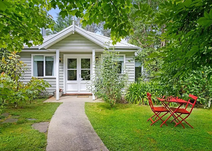 Amelina Cottages