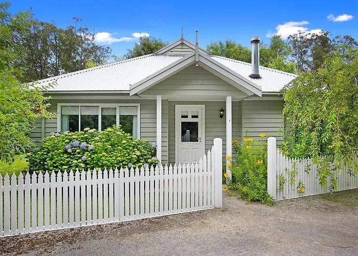 Amelina Cottages
