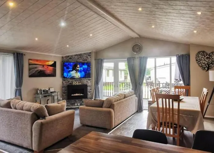Honeybee Lodge