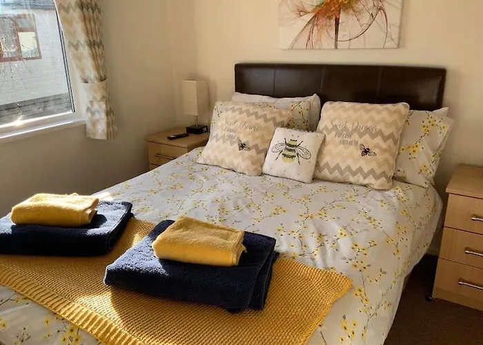 Honeybee Lodge