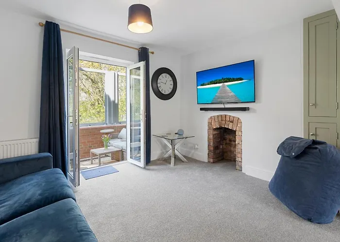 Exe Riverside Retreat Holiday Home