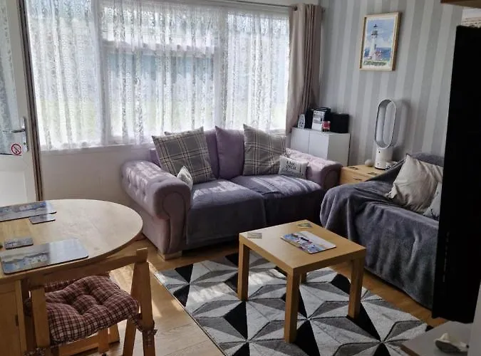 Sundowner D & A Holiday Home