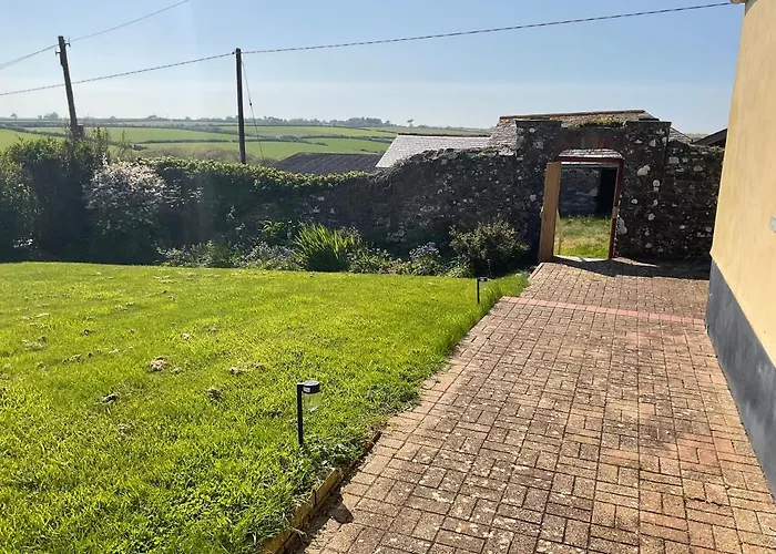 Burrow Park Farmhouse
