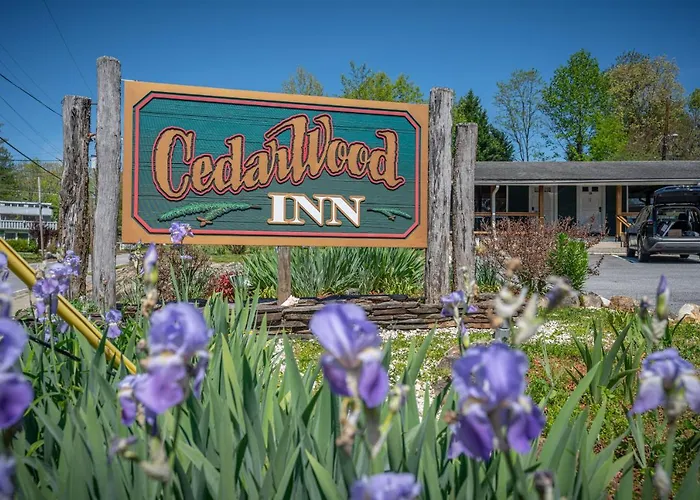 Cedarwood Inn