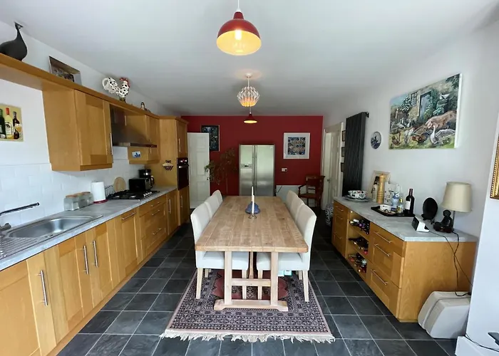 The Cottage At Riverbank