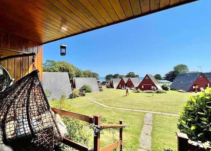 Chalet 95, Kingsdown Park