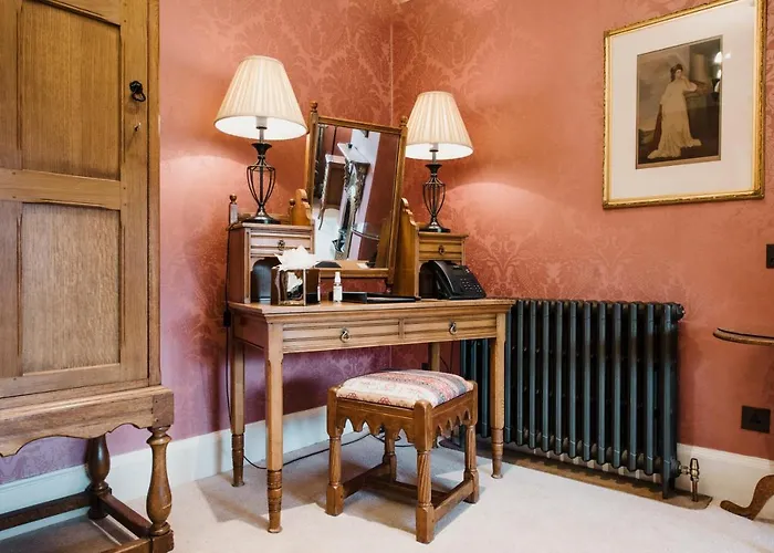 Hever Castle Luxury Bed And Breakfast
