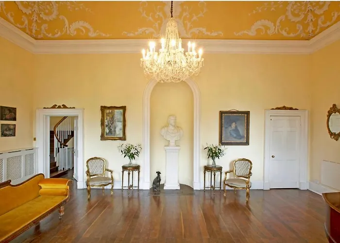 Newcourt Manor