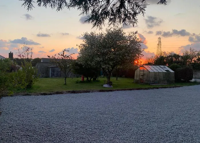 A Unique & Tranquil Smallholding Retreat