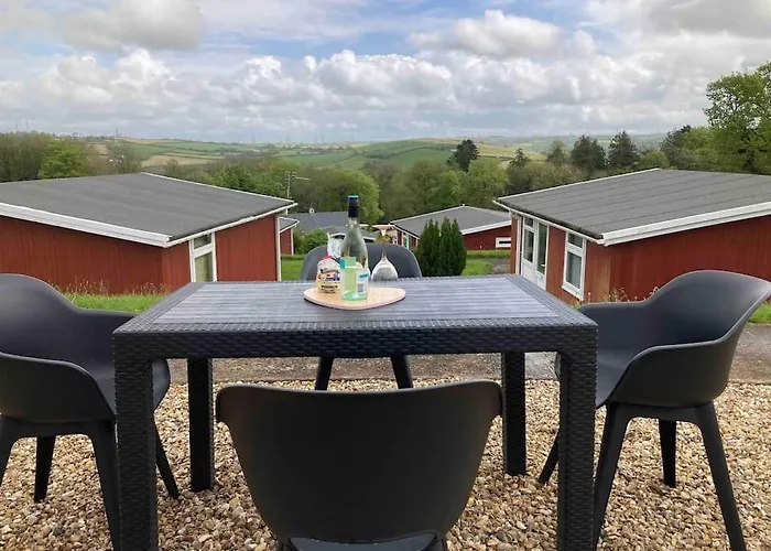 Caban Croeso-The Welcome Cabin, Holiday Let, Near Mansion House Llansteffan