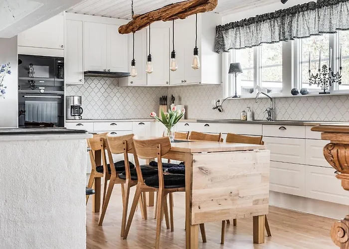 Chalet Kringelfjorden Naevern By Interhome