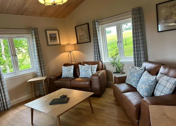 Breckland Lodge 3 With Hot Tub