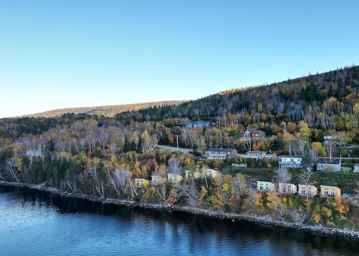 Knotty Pine Cottages, Suites & Motel Rooms