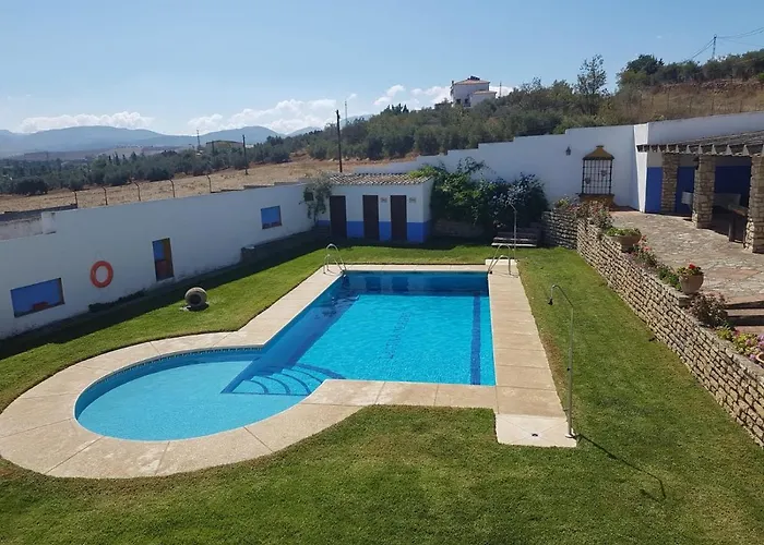 Cortijo Laguna Espejo