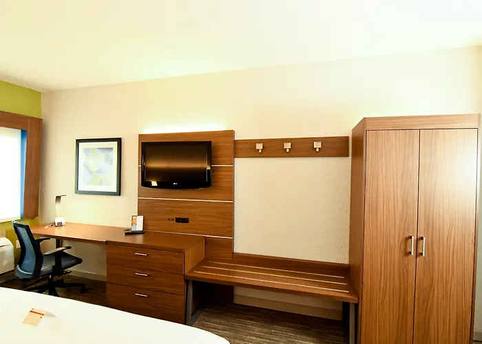 Holiday Inn Express Hotel & Suites Port Clinton-Catawba Island By Ihg