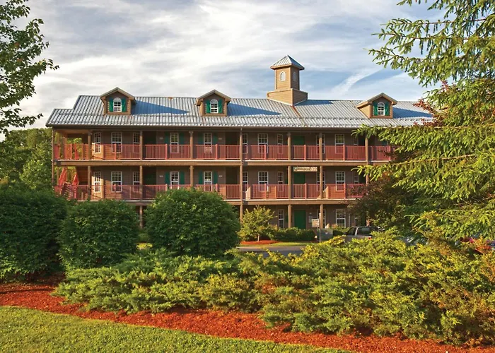Holiday Inn Club Vacations Oak N Spruce Resort In The Berkshires