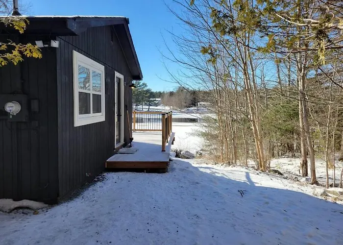 The Old Kettle Cabin With Hot Tub