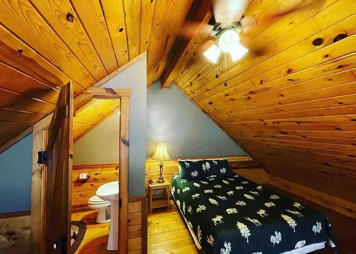 The Loft At Bear Mountain Log Cabins