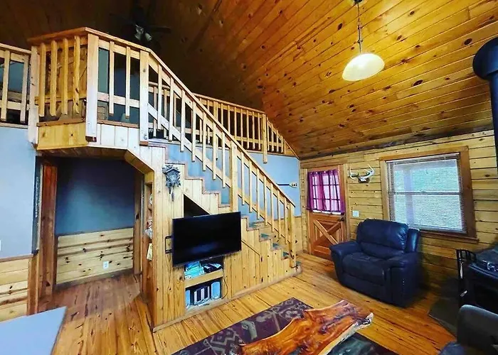 The Loft At Bear Mountain Log Cabins