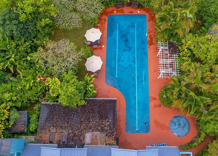 Jasmine Suite On Lush Farm In Haiku, Maui Jungle