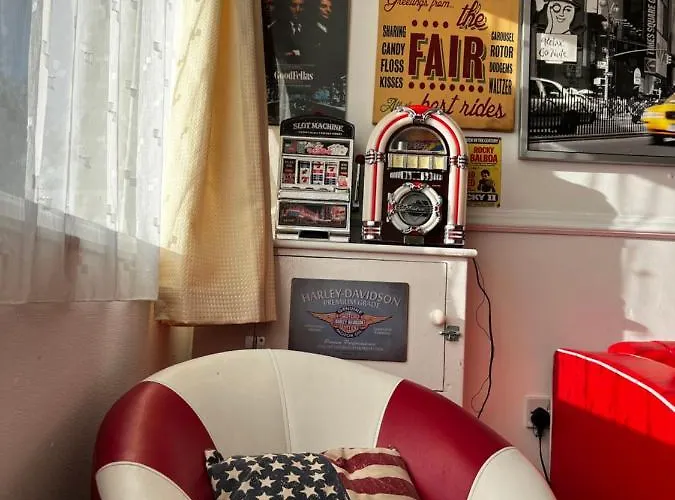 American Retro Chalet