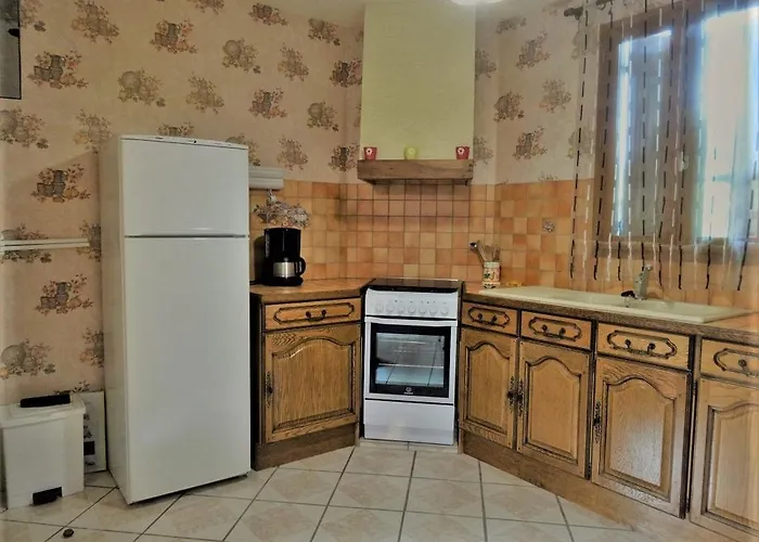 Gite Les Pins - Lesgitesdeshautsdevialot En Perigord