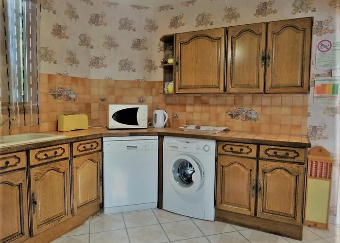 Gite Les Pins - Lesgitesdeshautsdevialot En Perigord